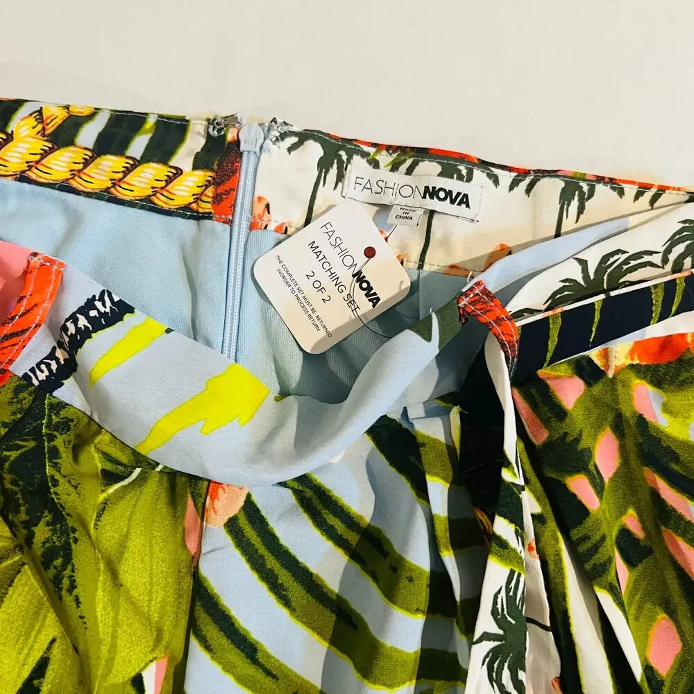 Fashion Nova On A Vacay Tropical Print Top Pants Set Size M Medium NWT - Picture 7 of 11
